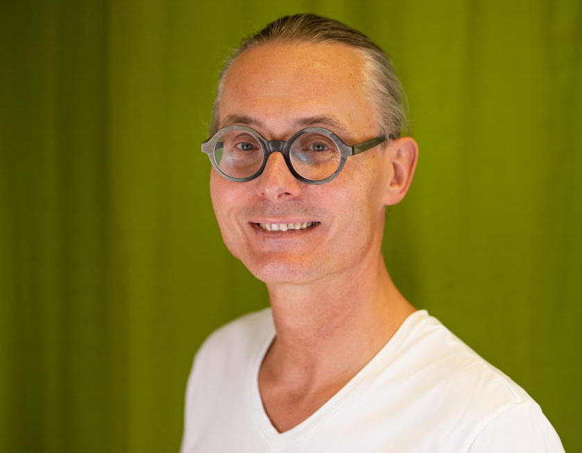 Dr. Riegler