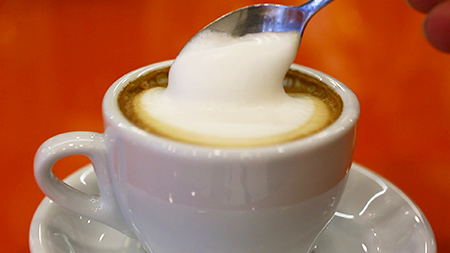 The perfect Cappuccino: Preparation, tips and the best coffee Dense milkfoam